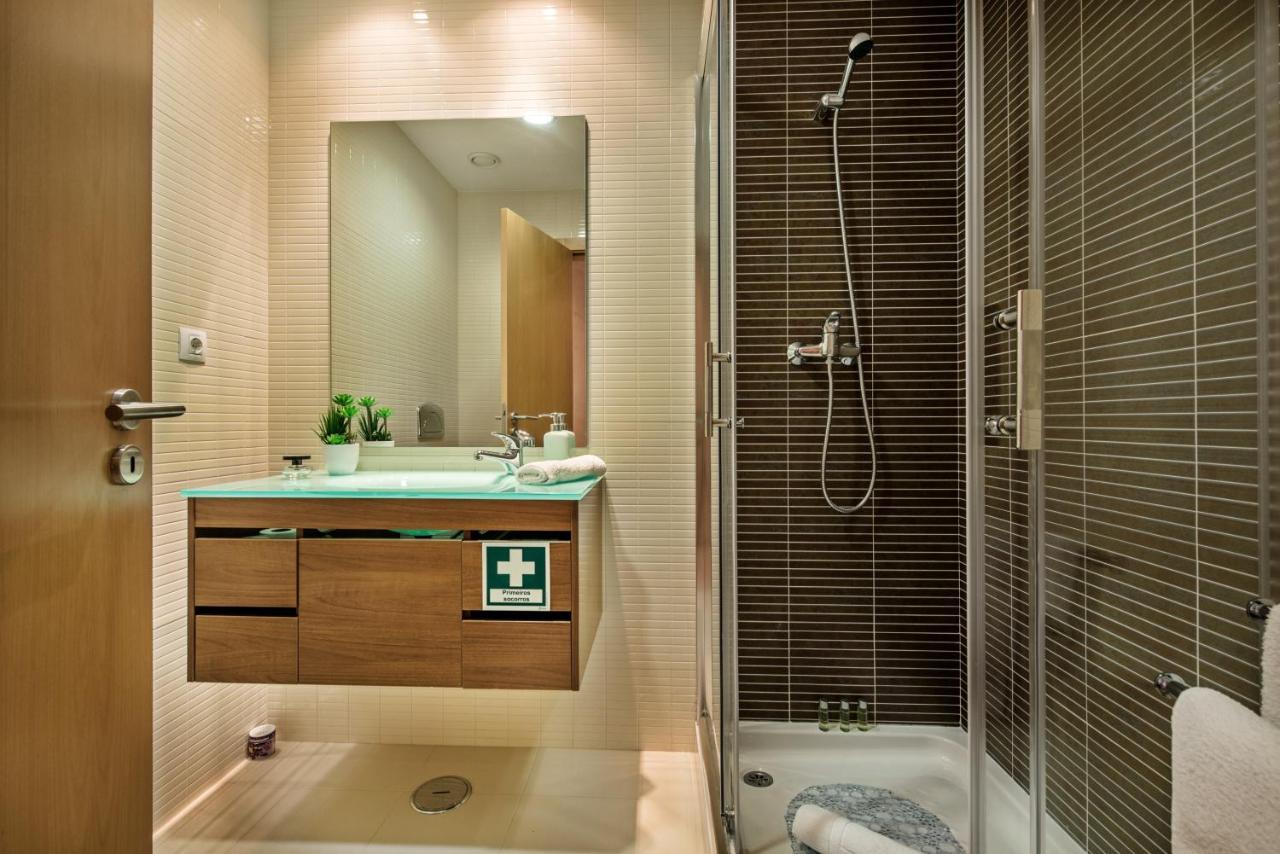 Sunset Home Olhao- Modern 3 Bed Luxury Apartment With Rooftop Pool Екстер'єр фото